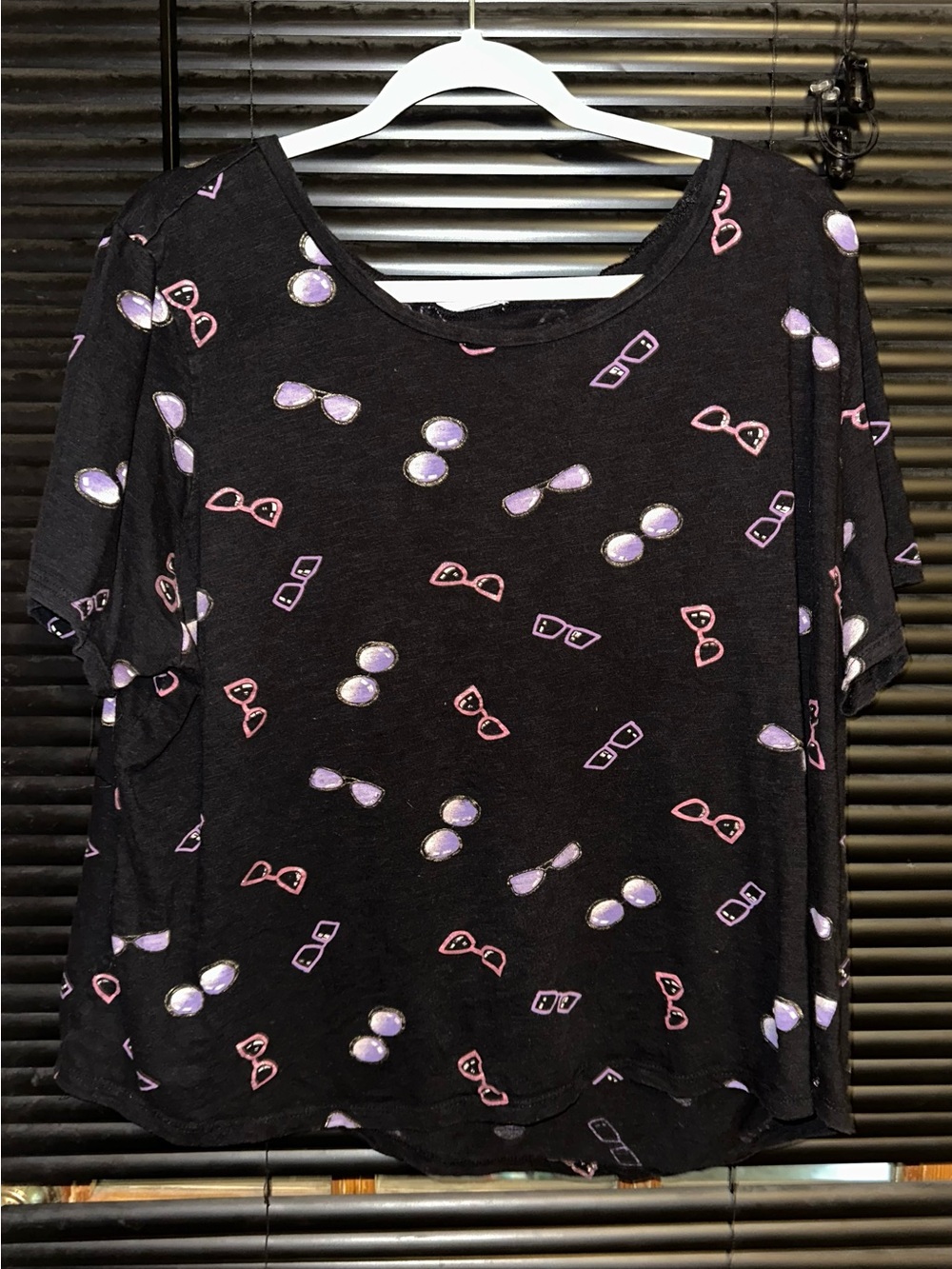 Workshop republic clothin Short Sleeve Tee with Pink & Lavender Sunglasses